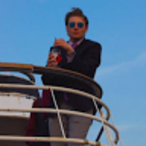 Meet your Posher, Max